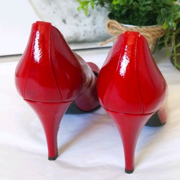 ⚘Couture Donald J Pliner Red Leather Pumps - Picture 5 of 8